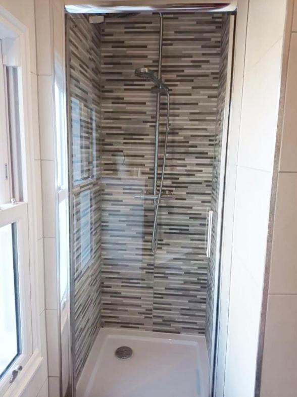 Stylish 2-Bed Flat, Quick Access To London Sights Londres Exterior foto