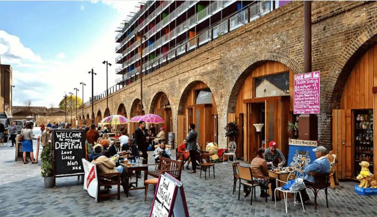 Stylish 2-Bed Flat, Quick Access To London Sights Londres Exterior foto