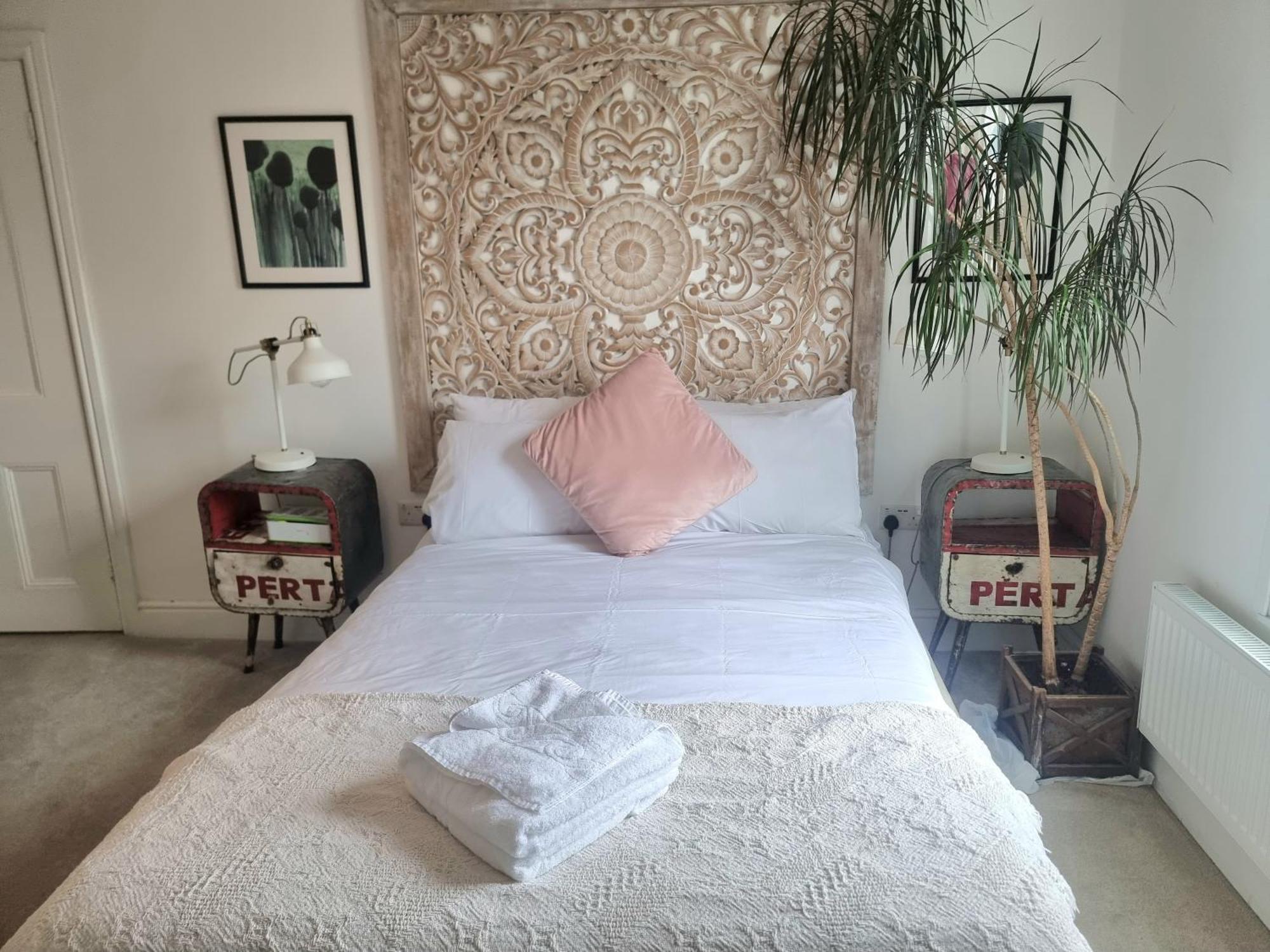 Stylish 2-Bed Flat, Quick Access To London Sights Londres Exterior foto